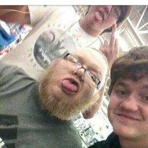 Meet your Posher, Andrew